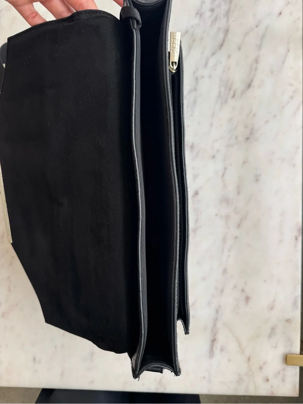 BEIS The Messenger Bag in Black Croc Embossed